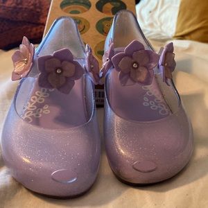 Mini Melissa purple flowers